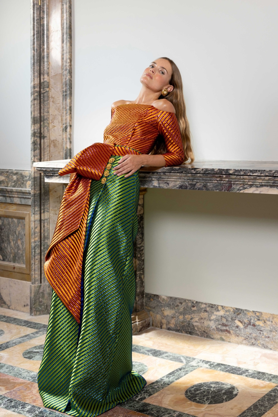 Top Sussi manga larga